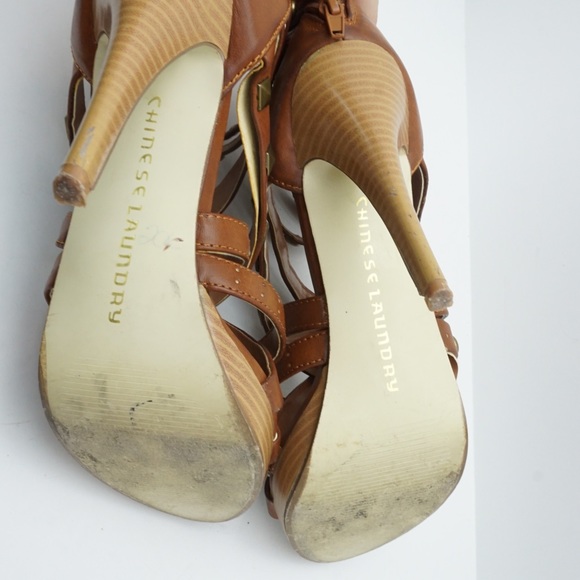 ✨Chinese Laundry Tan Strappy Heels - Picture 4 of 4